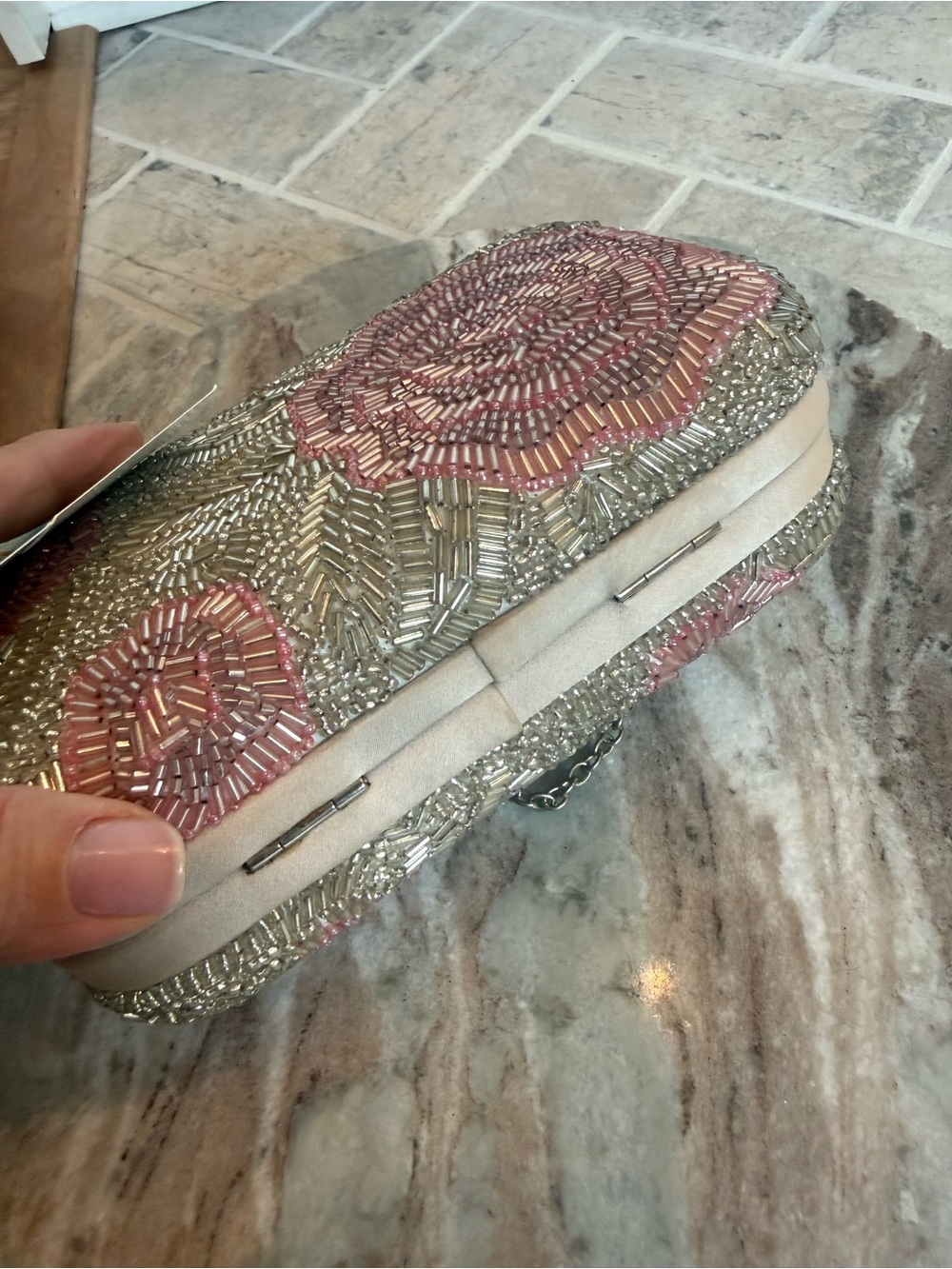 Santi Beaded Floral Clutch in Silver & Pink — NWT 🌸✨ - Picture 11 of 12